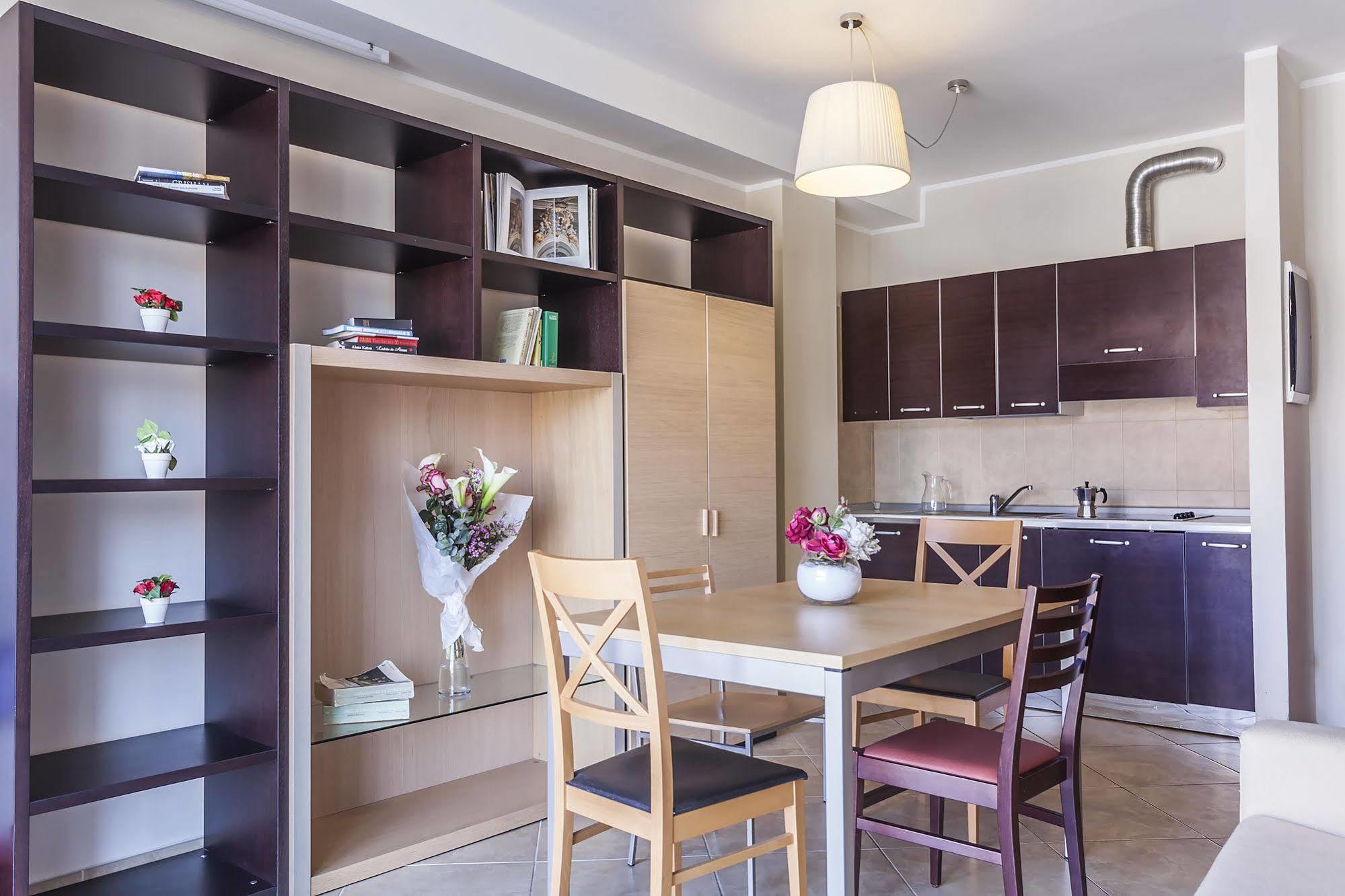 Aparthotel Anghel Siena Bagian luar foto