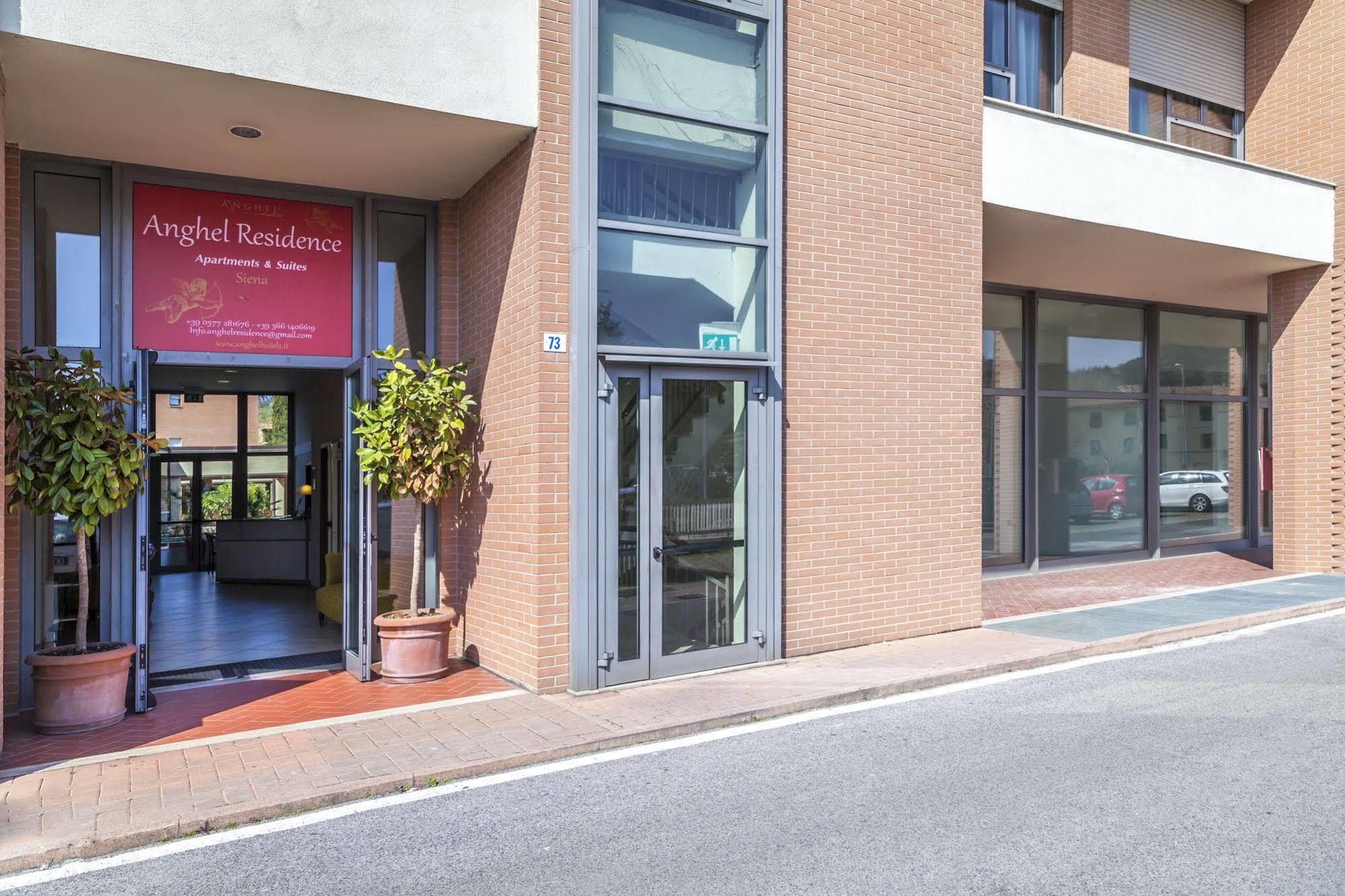 Aparthotel Anghel Siena Bagian luar foto