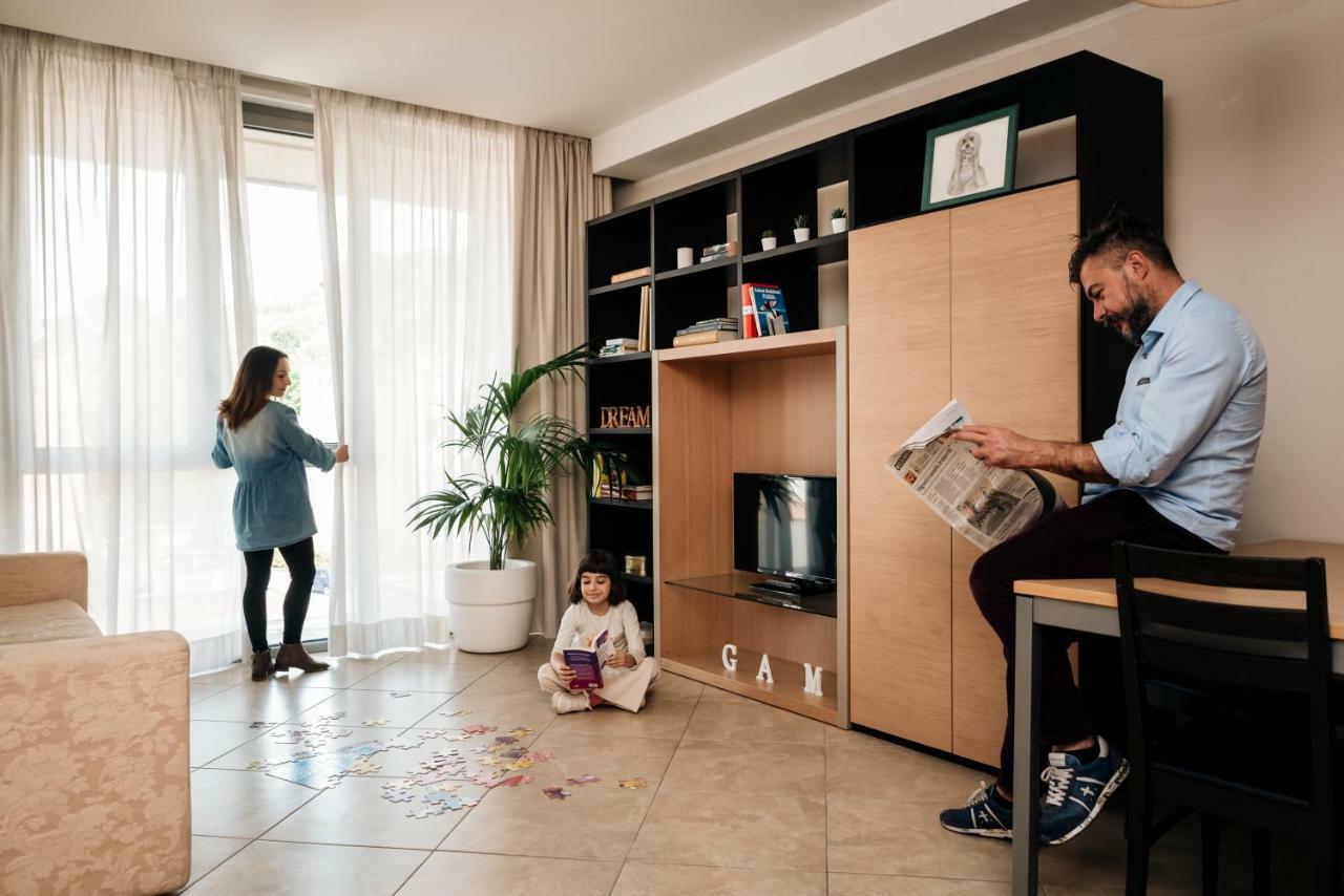 Aparthotel Anghel Siena Bagian luar foto